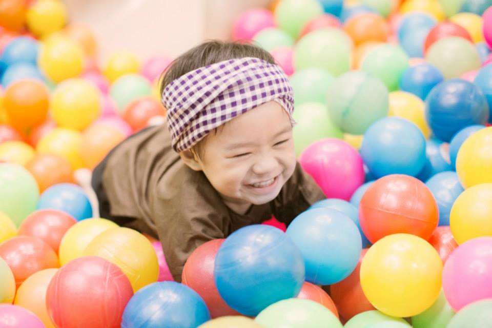 Rio và Cherry hóa “Hai lúa dắt Ba ruộng lên phố” cực đáng yêu