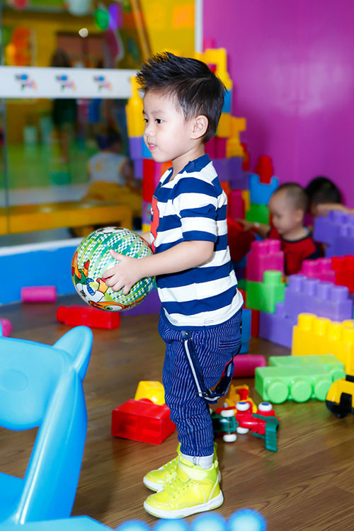 Ngắm thiên thần nhí nhà sao Việt