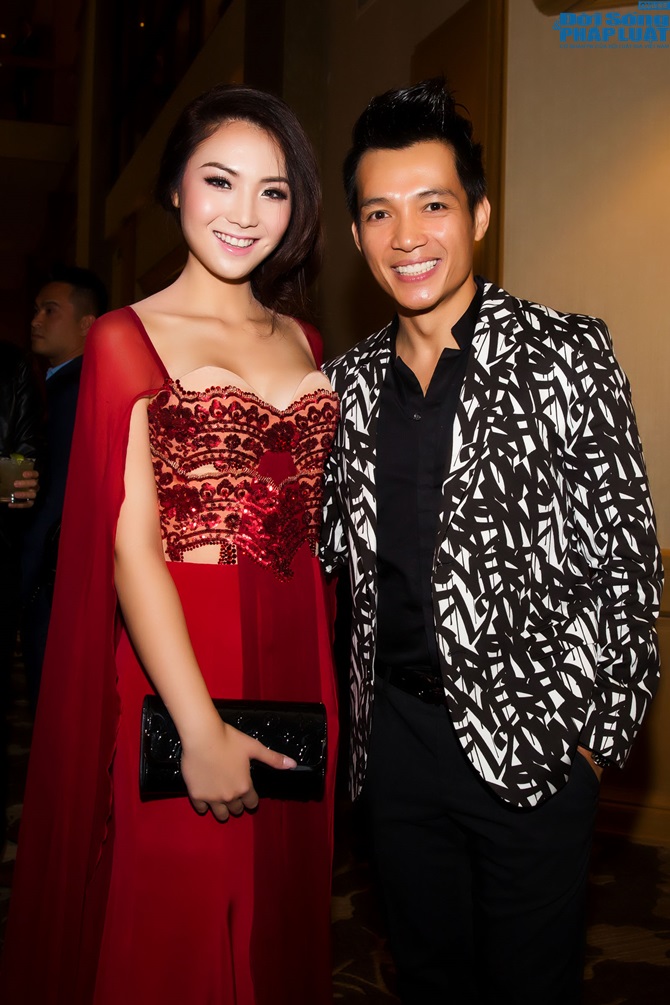 Hoa hâu châu Jennifer Chung hội ngộ dàn ca sĩ nỗi tiếng hải ngoại