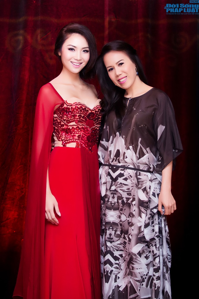 Hoa hâu châu Jennifer Chung hội ngộ dàn ca sĩ nỗi tiếng hải ngoại