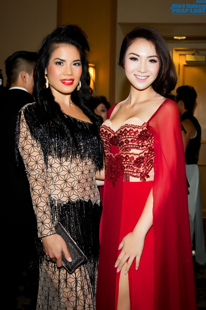 Hoa hâu châu Jennifer Chung hội ngộ dàn ca sĩ nỗi tiếng hải ngoại