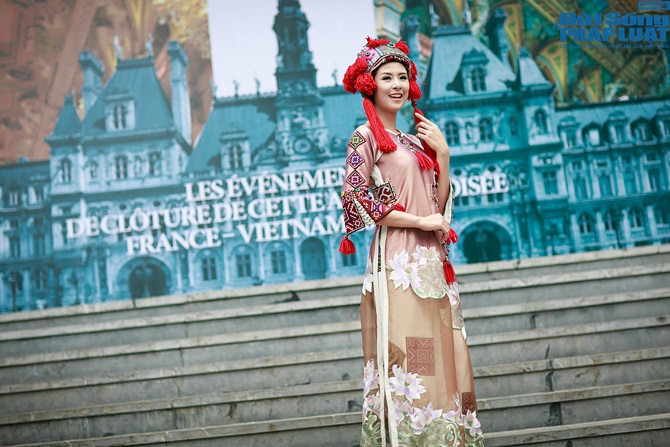 Ngọc Hân hoá thân thành cô gái dân tộc