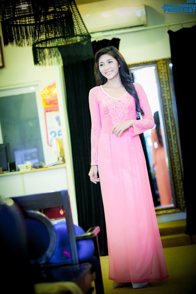 Hoa hậu đại dương Đặng Thu Thảo tham dự Hoa hậu quốc tế