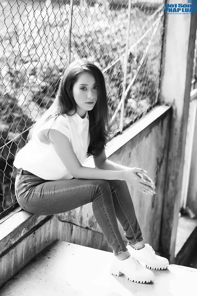 Khánh Thi thực hiện MV 