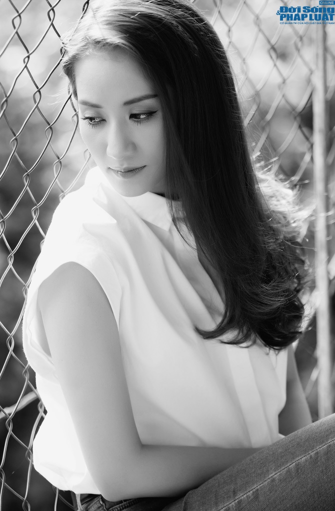 Khánh Thi thực hiện MV 