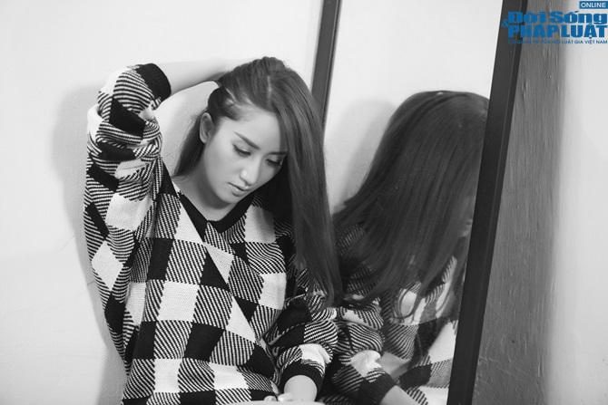 Khánh Thi thực hiện MV 