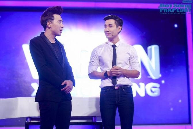 MC Nguyên Khang giật hơn 53 triệu từ tay Trấn Thành tặng sinh viê