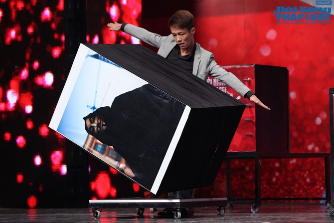 Vietnam’s Got Talent: Giám khảo Hoài Linh khuyên thí sinh đừng bắ