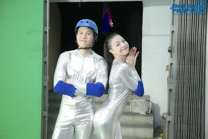 Trà Ngọc Hằng- Vũ Hoàng Điệp tạo dáng 