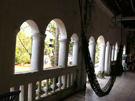 Sốc với ngôi nhà cổ trị giá chục tỷ trên đảo Quan Lạn