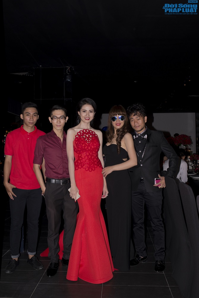 Người đẹp Phan Thị Lý bất ngờ tái xuất mừng sinh nhật Phan Thị Mơ