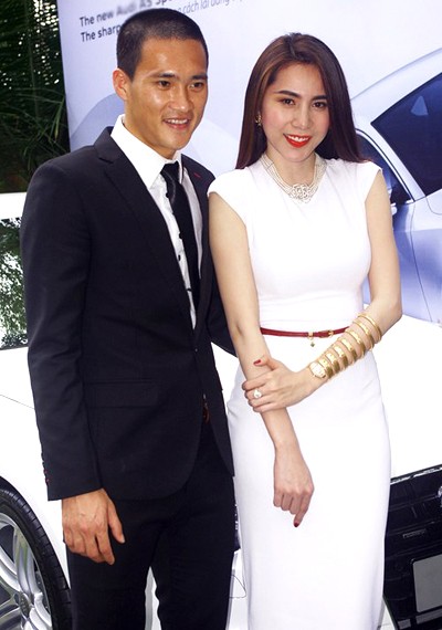 Cuộc sống xa hoa của “cặp đôi vàng showbiz” Công Vinh – Thủy Tiên