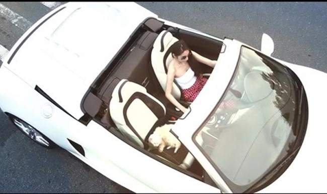 Cuộc sống xa hoa của “cặp đôi vàng showbiz” Công Vinh – Thủy Tiên