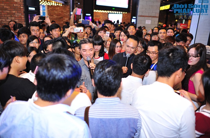 Đàm Vĩnh Hưng lại đau đầu vì hàng loạt Việt kiều tranh giành “Hiệ