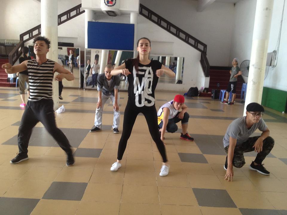 Hồ Ngọc Hà phải thở Oxy trước ngày biểu diễn