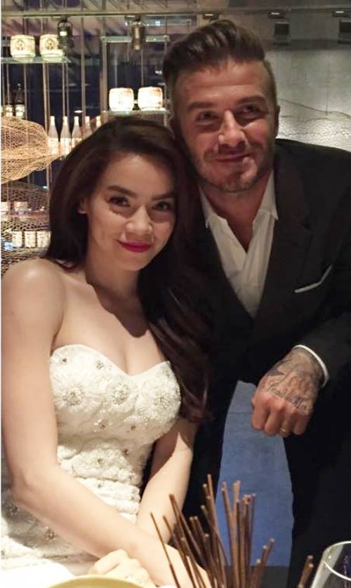 Thanh Hằng, Hà Hồ khoe ảnh “ngoại tình” bên David Beckham Thanh Hằng, Hà Hồ khoe ảnh “ngoại tình” bên David Beckham