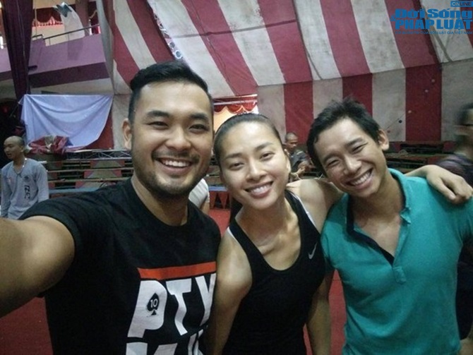 Con gái người đẹp Diễm My khiến cả đoàn phim ngẩn ngơ Con gái người đẹp Diễm My khiến cả đoàn phim ngẩn ngơ