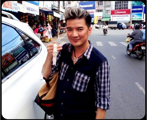 Đàm Vĩnh Hưng và những lần mất đồ khi đi diễn tỉnh Đàm Vĩnh Hưng và những lần mất đồ khi đi diễn tỉnh