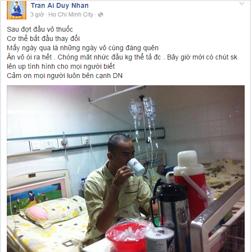 Vợ Duy Nhân thăm chồng qua cửa kính