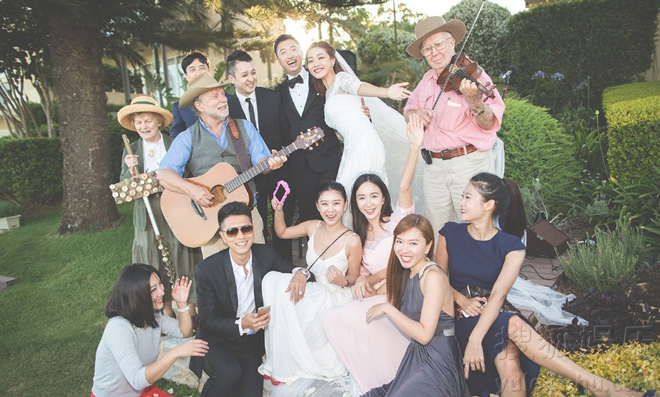 “Tiểu Châu Tấn” rạng ngời hạnh phúc trong ngày cưới