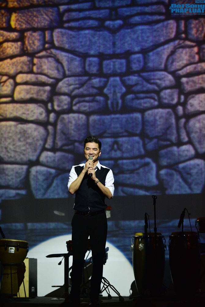 Văn Mai Hương cùng Đàm Vĩnh Hưng hát ủng hộ Duy Nhân