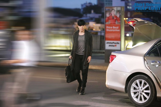 Nathan lee sốt cao vẫn đi lưu diễn Châu Âu