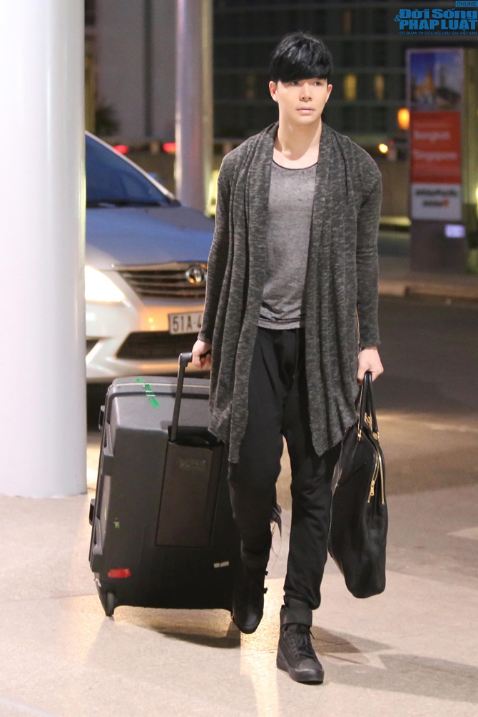 Nathan lee sốt cao vẫn đi lưu diễn Châu Âu