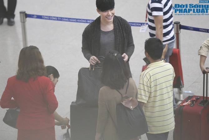 Nathan lee sốt cao vẫn đi lưu diễn Châu Âu