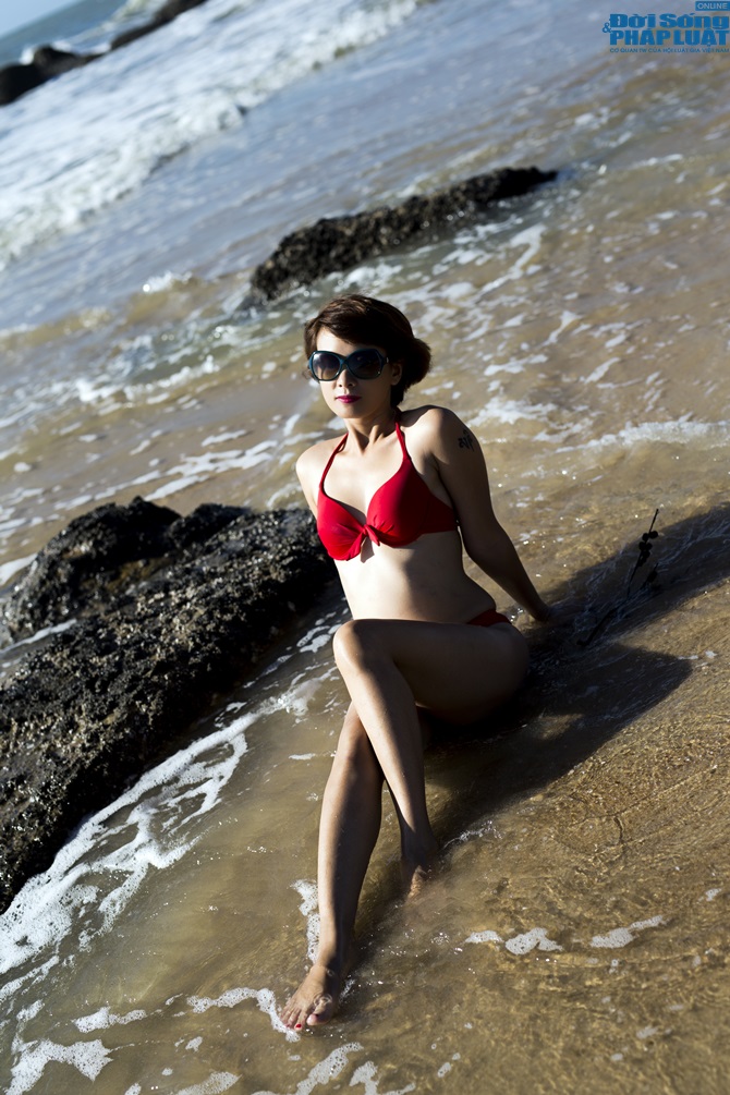 Nhà văn Nguyễn Quỳnh Trang bất ngờ… quyến rũ