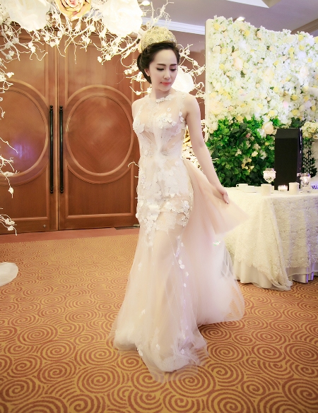 Bị “tố” trả lương bê tráp bèo bọt, Quỳnh Nga lên tiếng phân trần