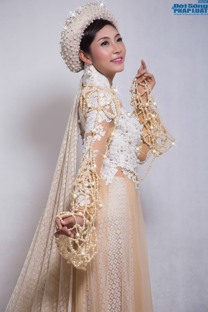 Trang phục Võ Việt Chung tại Miss International