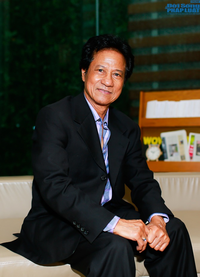 Danh ca Chế Linh bất ngờ về nước tham gia show Mùa thu tình yêu