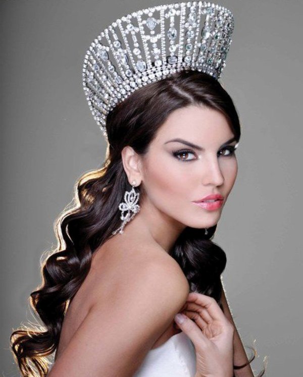 Muôn vàn lý do bị tước vương miện của Hoa hậu