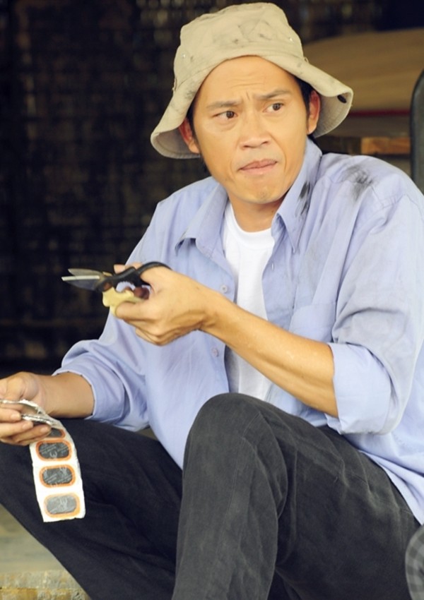 Phim “ Lớp học một không hai” trên VTV9: Hoài Linh kiếm sống bằng Phim “ Lớp học một không hai” trên VTV9: Hoài Linh kiếm sống bằng