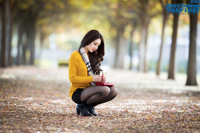 Hoa hậu Jennier Chung xuống phố những ngày cuối thu