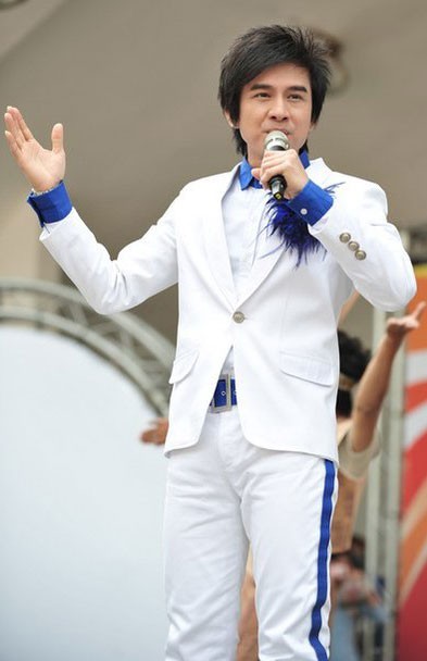 Sao Việt choáng váng vì bị bỏ thuốc lắc, sàm sỡ ở bar