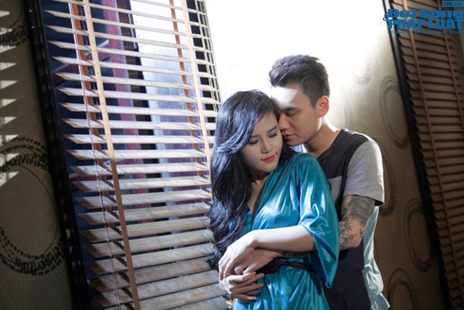 Khắc Việt táo bạo đóng cảnh nóng trong MV 18+ Khắc Việt táo bạo đóng cảnh nóng trong MV 18+