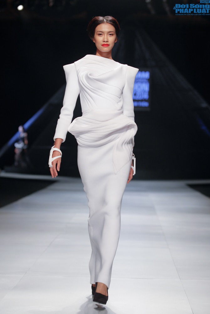 Khán giả choáng với phần tái xuất tuyệt vời của Lý Giám Tiền