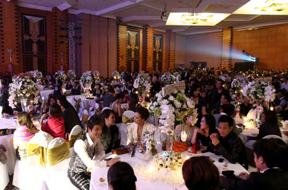 Đàm Vĩnh Hưng và những show diễn bạc tỷ