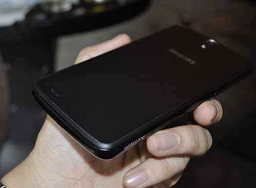 Philips tung smartphone 