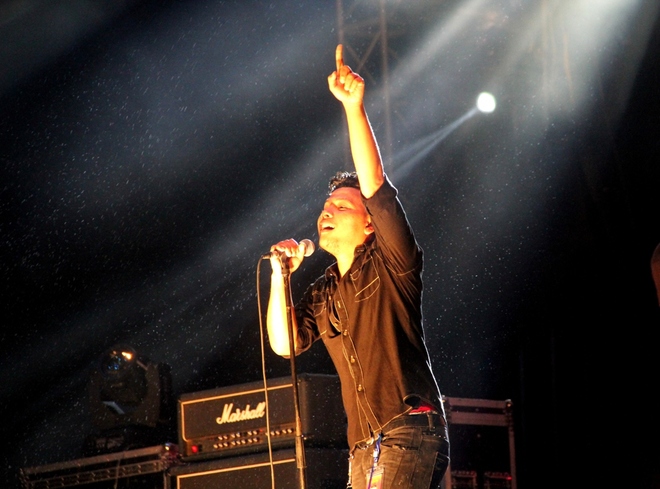 Fans Huế cuồng nhiệt với “bão” Rock Storm 