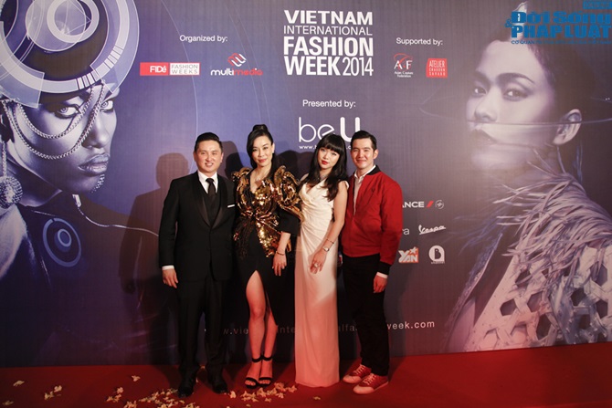 Rừng sao Việt trên thảm đỏ ngày bế mạc Tuần lễ thời trang quốc tế