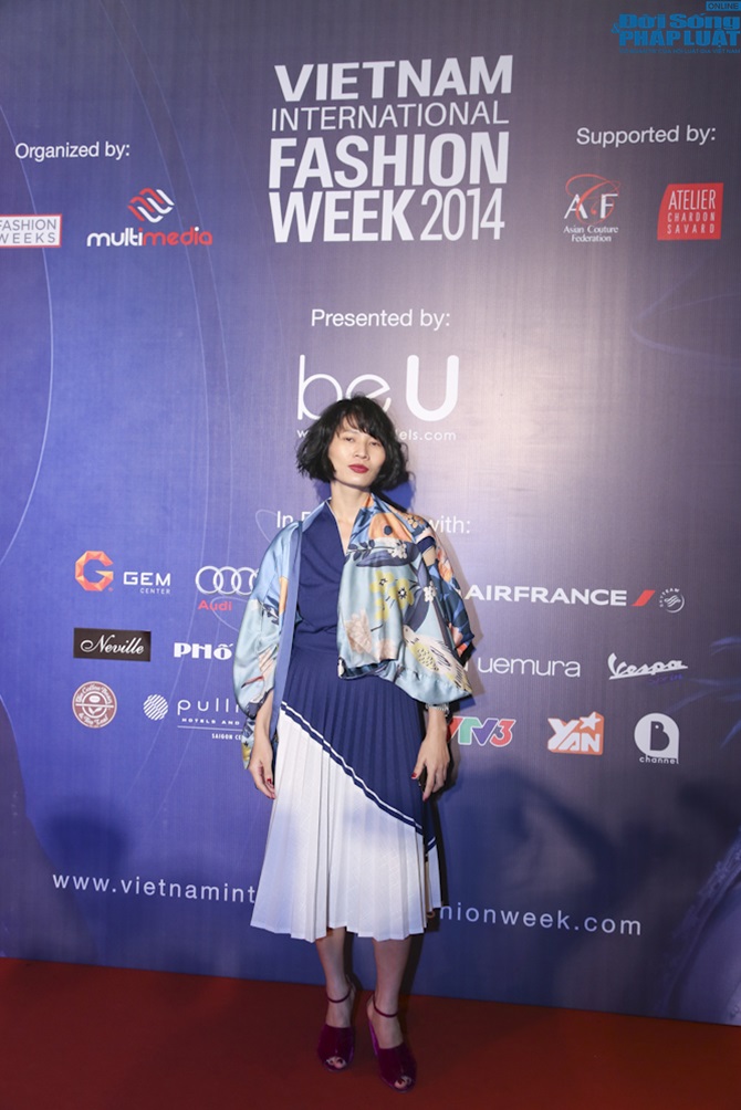 Rừng sao Việt trên thảm đỏ ngày bế mạc Tuần lễ thời trang quốc tế