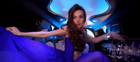 Video: Hồ Ngọc Hà bốc lửa trong MV bị rò rỉ “Thức tỉnh”