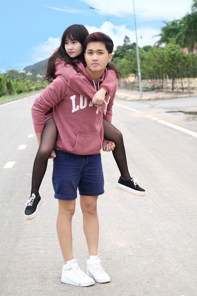 Chuyện tình dễ thương của cặp đôi “đũa lệch” xứ Nghệ