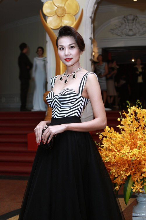 Mỹ nhân Việt sở hữu vòng một đẹp nhất