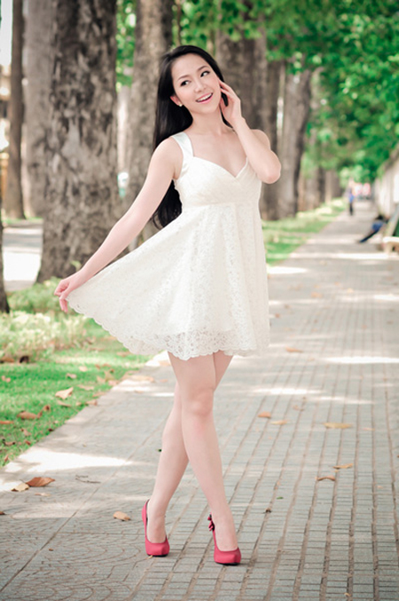 Hé lộ chiều cao thật của mỹ nhân Việt Hé lộ chiều cao thật của mỹ nhân Việt