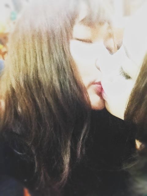 Sao Việt và những màn “khóa môi” đồng tính gây sốc