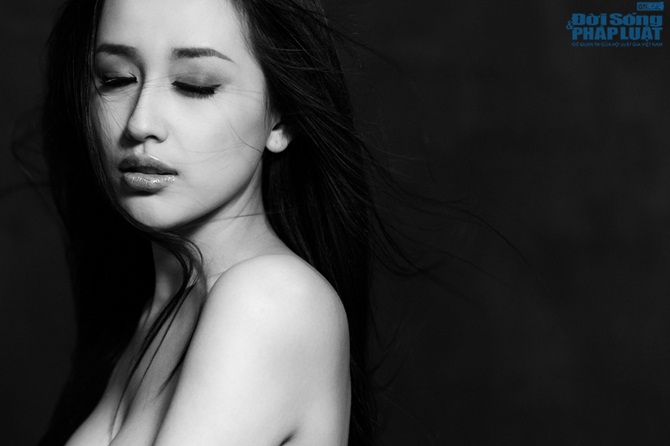 Mai Phương Thúy u buồn qua ảnh đen trắng Mai Phương Thúy u buồn qua ảnh đen trắng