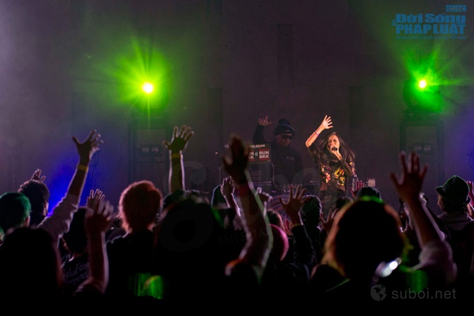 Suboi ra mắt album vol 2 RUN ở 109 nước trên  itunes